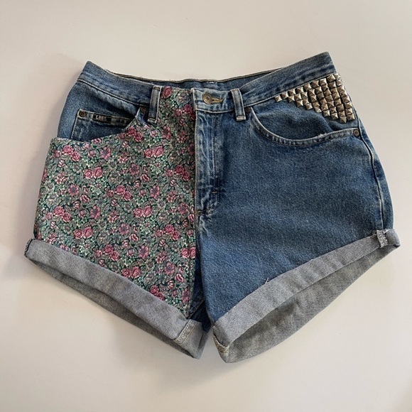 Customized Lee Jeans Shorts w/Studs Floral Appliqué Denim 30 - Picture 15 of 15